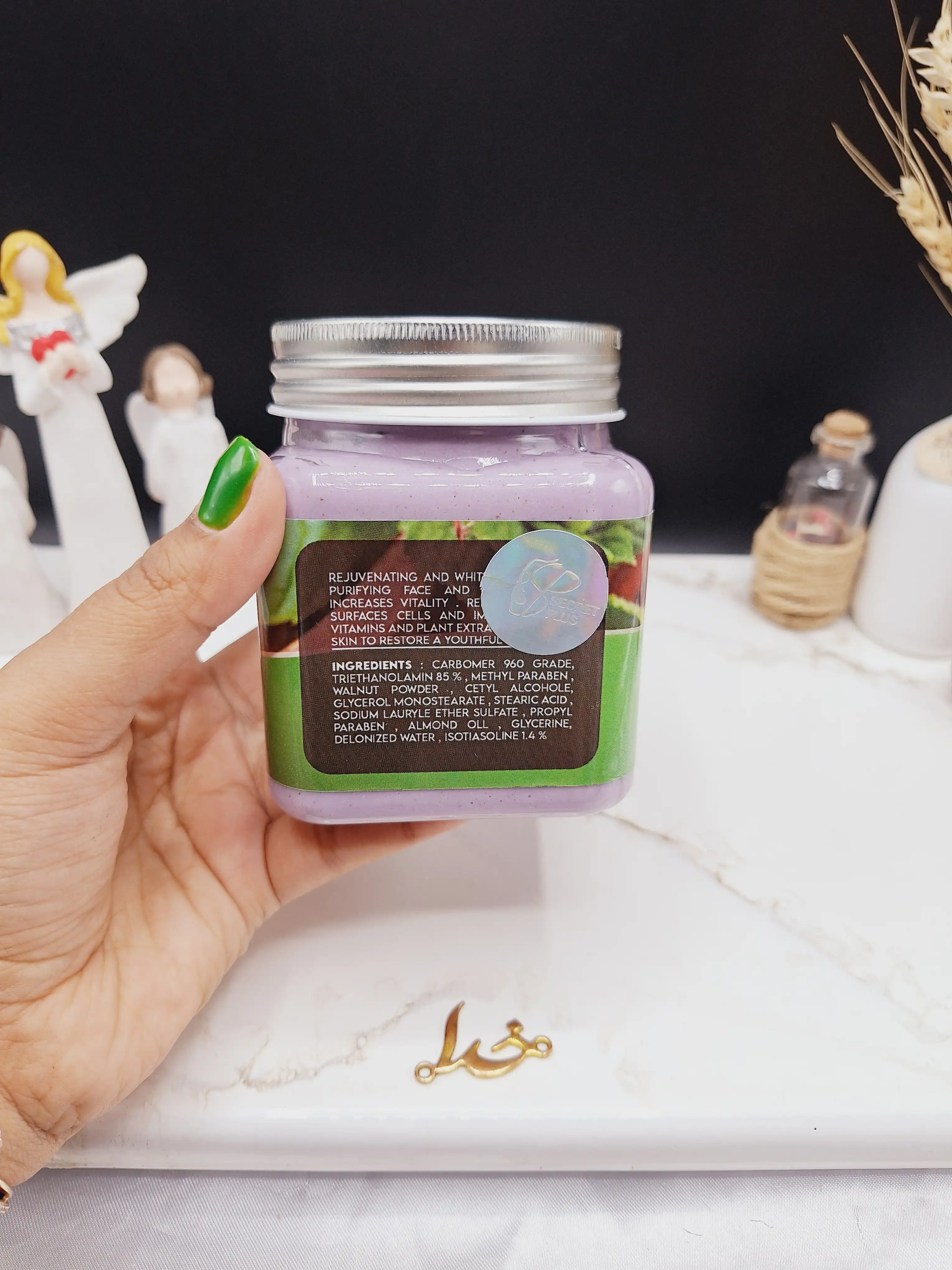 اسکراب لایه بردار تیرگی رایحه نعنا MINT برند secret plus حجم 500ml