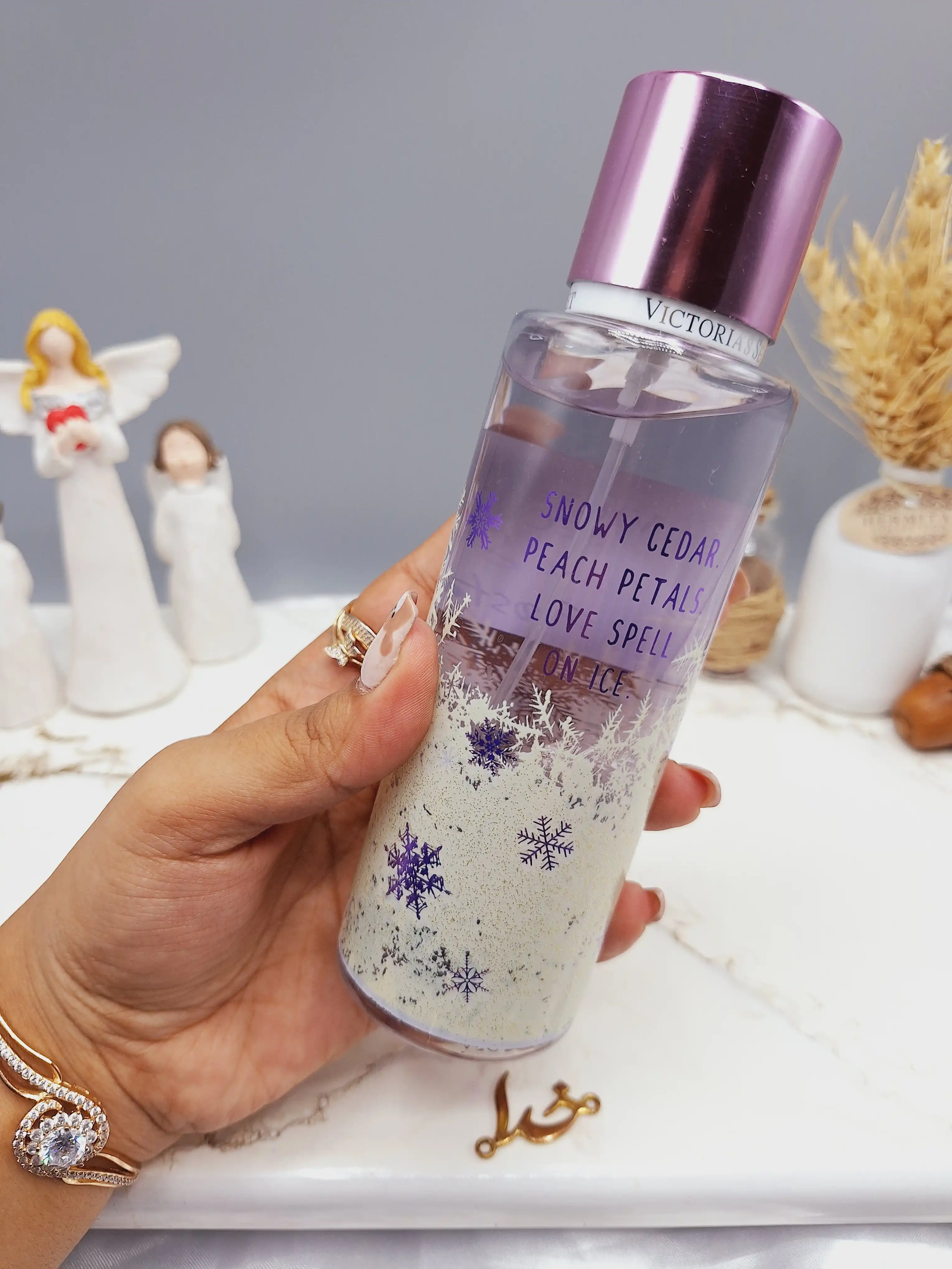 بادی اسپلش 250 ml ویکتوریا سکرت مدل Love Spell Frosted اورجینال