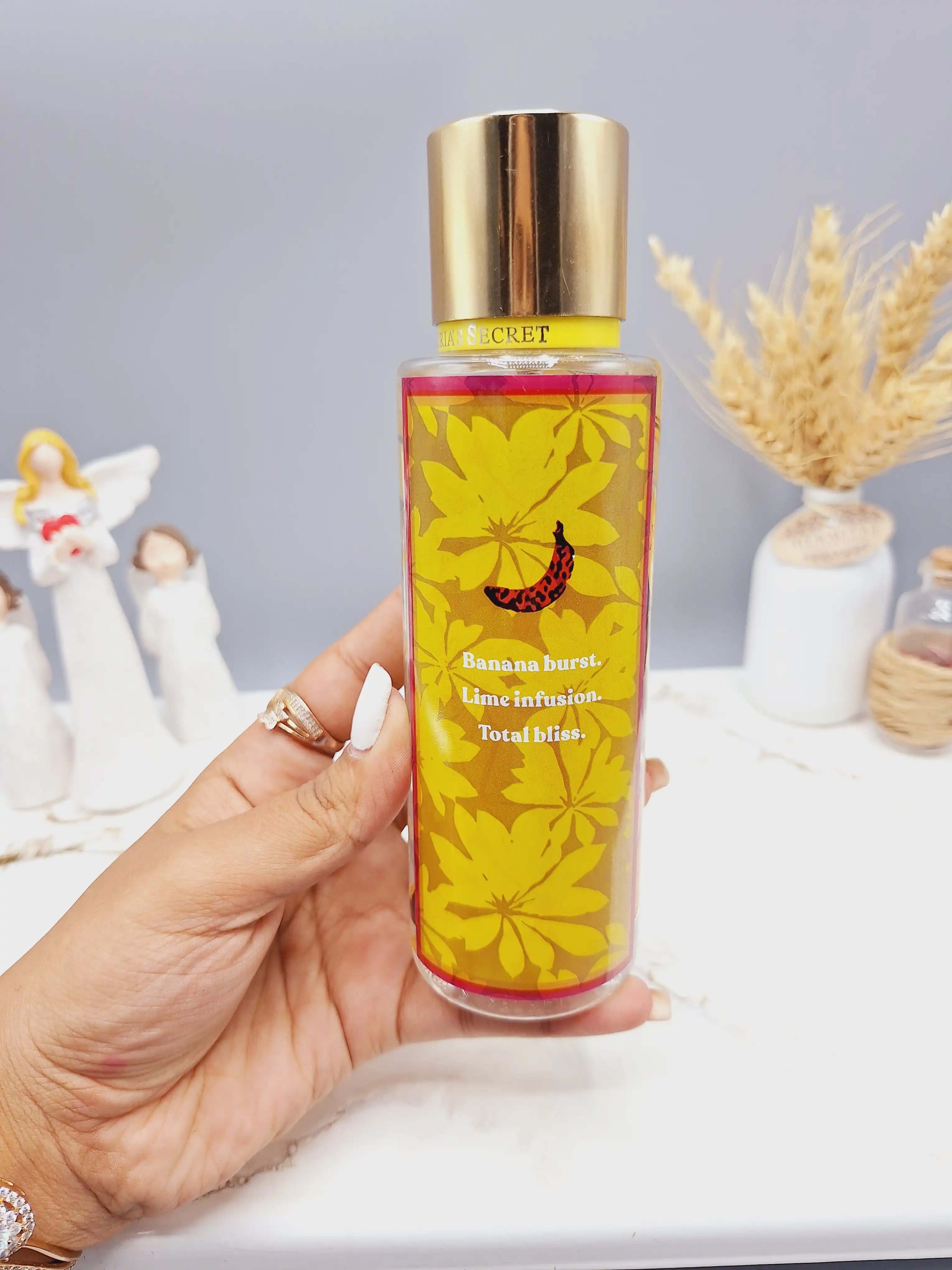 بادی اسپلش 250 ml شاین دار ویکتوریا سکرت مدل BANANA TWIST اورجینال