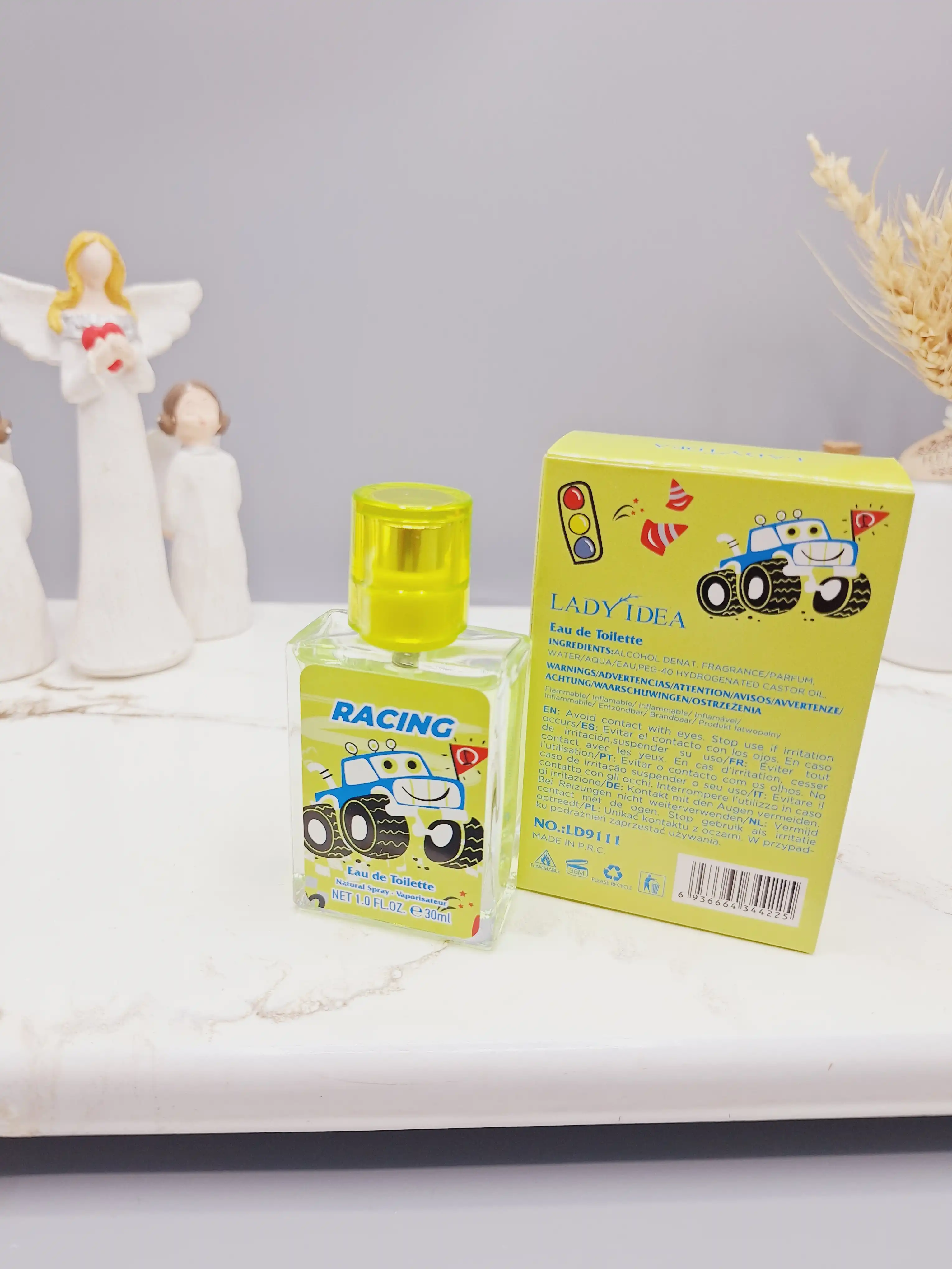 عطر شاد و جذاب ماشین مسابقه ای برند LADY IDEA کد LD9111