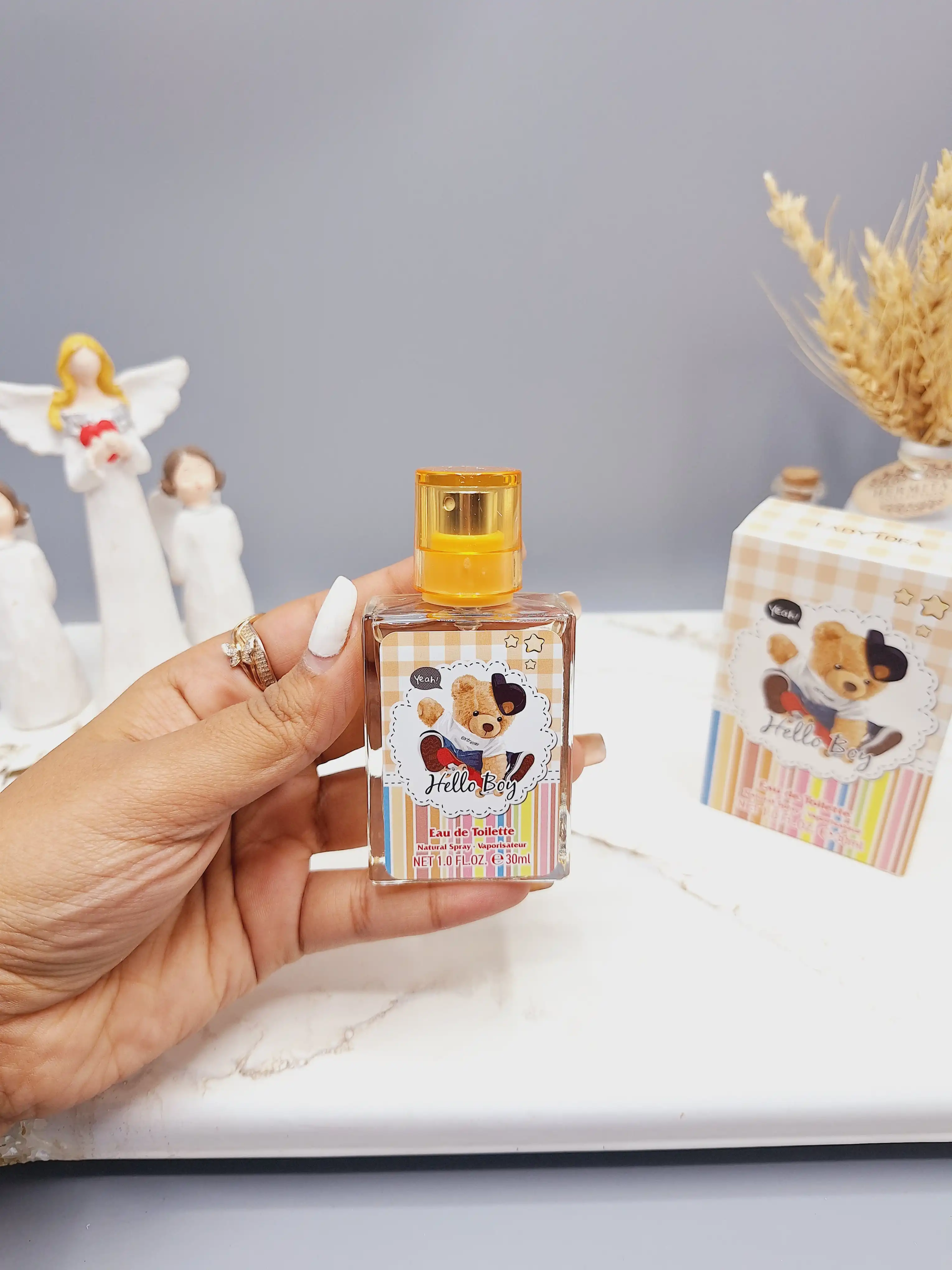عطر شاد و جذاب تک شاخ برند LADY  IDEA کد LD9107